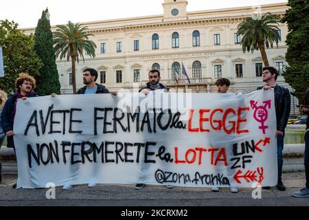 Protesters in Bari in Piazza Umberto I show a sign following the abolition of the DDL ZAN on 30 October 2021. The protest after the stop of the bill against homotransphobia one week after the pride the Lgbtqi + world in Bari returns to the streets at the same time as 43 other squares in Italy, to protest against the stop of the Zan bill. In Piazza Umberto, in the center of Bari in front of the University headquarters, more than 500 took to the square waving rainbow flags (Photo by Davide Pischettola/NurPhoto) Stock Photo