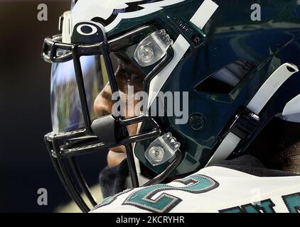 Philadelphia Eagles safety K'Von Wallace (42) warms up before the