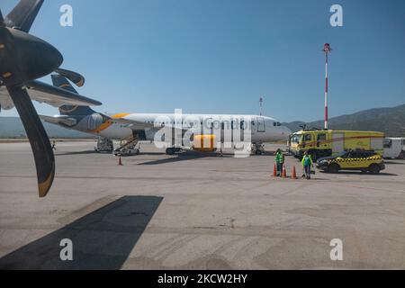 Condor Airbus A320 aircraft at Samos International Airport SMI Aristarchos. The Airbus A320-200 has the registration D-AICI and the logo CONDOR printed on the side of the fuselage. Condor or Condor Flugdienst GmbH is a German charter and scheduled airline flying to Samos Island seasonal from Düsseldorf, Frankfurt, Hamburg and Munich in Germany as Samos Island in the Aegean Sea is a popular summer destination for tourists. Samos Island, Greece on September 21, 2021 (Photo by Nicolas Economou/NurPhoto) Stock Photo