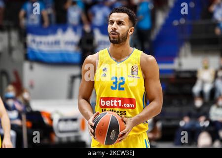 Johannes Thiemann of ALBA Berlin in action during the EuroLeague Basketball match between Zenit St. Petersburg and ALBA Berlin on November 17, 2021 at Sibur Arena in Saint Petersburg, Russia. (Photo by Mike Kireev/NurPhoto) Stock Photo