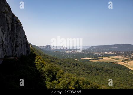 Plan-d'Aups-Sainte-Baume, France, 22 July 2021. A general view of the Massif de la sainte baume from the sanctuary. The Sainte-Baume massif has long been preserved from logging because of its sacred character linked to the presence of the sanctuary of Sainte Marie-Madeleine and is home to a magnificent beech forest.(Photo by Emeric Fohlen/NurPhoto) Stock Photo