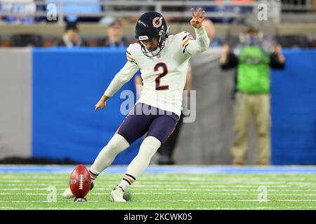 Chicago Bears kicker Cairo Santos (2) talks with Seattle Seahawks kicker  Jason Myers (5) before an NFL football game, Thursday, Aug. 18, 2022, in  Seattle. (AP Photo/Caean Couto Stock Photo - Alamy