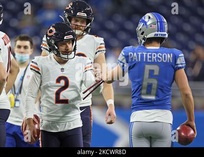 Chicago Bears kicker Cairo Santos (2) talks with Seattle Seahawks kicker  Jason Myers (5) before an NFL football game, Thursday, Aug. 18, 2022, in  Seattle. (AP Photo/Caean Couto Stock Photo - Alamy