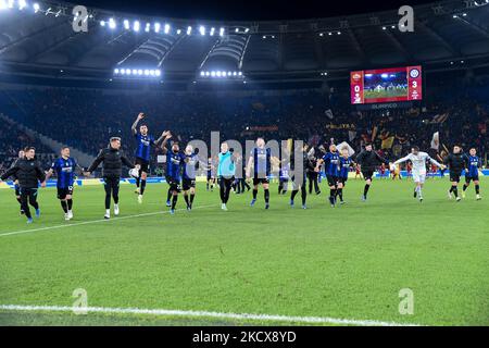Players of FC Internazionale celebrate the victory at the end of the Serie A match between AS Roma and FC Internazionale Calcio at Stadio Olimpico, Rome, Italy on 4 December 2021. (Photo by Giuseppe Maffia/NurPhoto) Stock Photo