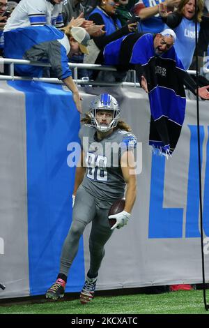 Minnesota Vikings tight end T.J. Hockenson (87) walks off the field after  an NFL football game against the Chicago Bears, Sunday, Jan. 8, 2023, in  Chicago. (AP Photo/Kamil Krzaczynski Stock Photo - Alamy