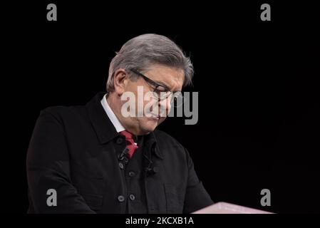 Presidential candidate Jean-Luc Melenchon addresses the audience of left-wing activists at a meeting organised at the Defence, in Paris, on 5 December, 2021. (Photo by Andrea Savorani Neri/NurPhoto) Stock Photo