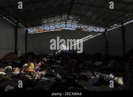 Central American migrants inside the Casa Peregrino located in Mexico City, who received accommodation, food, legal, psychological and medical attention, to go to various refugee support offices and try to obtain a permit to stay longer in Mexico in view of the difficulties their compatriots are having to enter the United States during the COVID-19 health emergency in the country. (Photo by Gerardo Vieyra/NurPhoto) Stock Photo