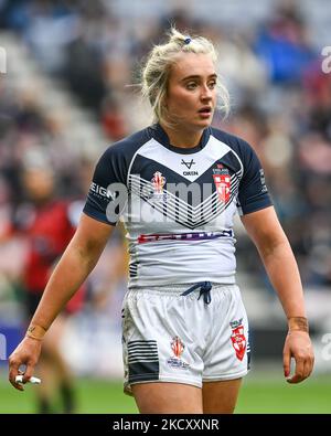 Paige Travis during the Women's Rugby League World Cup match England Women vs Canada Women at DW Stadium, Wigan, United Kingdom, 5th November 2022  (Photo by Craig Thomas/News Images) Stock Photo