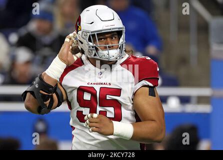 Arizona Cardinals defensive tackle Leki Fotu (95) looks up at a replay  during an NFL football game against the Cincinnati Bengals, Friday, Aug.  12, 2022, in Cincinnati. (AP Photo/Zach Bolinger Stock Photo - Alamy