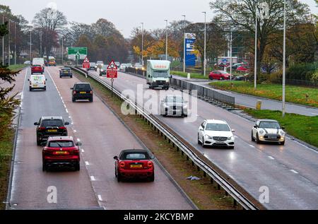 Dundee, Tayside, Scotland, UK. 5th Nov, 2022. UK Weather: Northeast Scotland is experiencing cold Autumn morning with scattered rain showers and temperatures reaching 9°C. Commercial HGV vehicles and motor car drivers on the Dundee Kingsway West dual carriageway face hazardous and wet conditions. Credit: Dundee Photographics/Alamy Live News