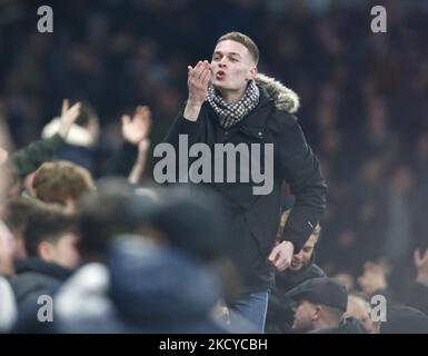 West Ham United Fan blow a kiss to Tottenham Hotspur Fans during Carabao Cup Quarter-Final between Tottenham Hotspur and West Ham United at Tottenham Hotspur stadium , London, England on 22nd December 2021 (Photo by Action Foto Sport/NurPhoto) Stock Photo