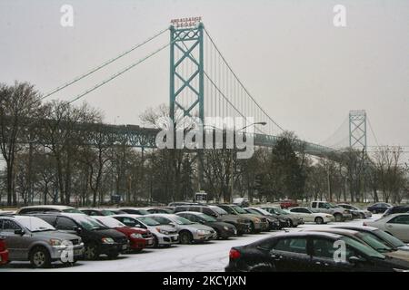 The Ambassador Bridge seen during a snowstorm in Windsor, Ontario Canada. The bridge spans the Detroit River between Detroit, Michigan and Windsor, Ontario. Windsor-Detroit is the busiest border crossing, with more than 7,000 trucks crossing daily on average. (Photo by Creative Touch Imaging Ltd./NurPhoto) Stock Photo