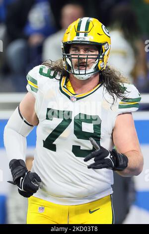 Green Bay Packers tackle Dennis Kelly blocks against the Detroit Lions gets  set during an NFL football game, Sunday, Jan. 9, 2022, in Detroit. (AP  Photo/Rick Osentoski Stock Photo - Alamy