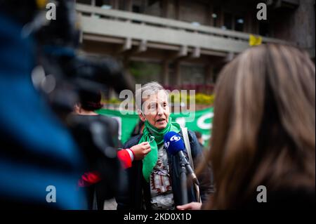 Women demonstrate in support of the decriminalization of Abortions outside the Colombian Constitutional Court house in Bogota, Colombia on January 20, 2022 (Photo by Sebastian Barros/NurPhoto) Stock Photo