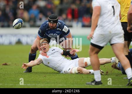Sam Cross of Ospreys: releases during the European Champions Cup match ...