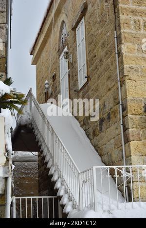 Storm Jasmine landed strongly in the mountainous areas, laden with snow, wind and low temperature. Snow completely cut off mountain roads, in Beirut, Lebanon, on January 27, 2022. (Photo by Fadel Itani/NurPhoto) Stock Photo