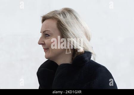 LONDON, UNITED KINGDOM - JANUARY 30, 2022: Secretary of State for Foreign, Commonwealth and Development Affairs, Minister for Women and Equalities Liz Truss arrives at the BBC Broadcasting House in central London to appear on the Sunday Morning programme on January 30, 2022 in London, England. (Photo by WIktor Szymanowicz/NurPhoto) Stock Photo