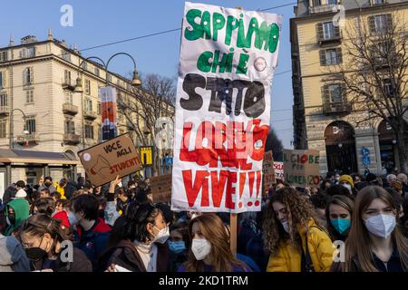 A thousand Turin students paraded through the center of Turin during a demonstration in memory of Lorenzo Parelli, the 18-year-old who died in a work accident during an unpaid internship in the province of Udine. The demonstration took place without incident after the previous one was interrupted by clashes with the police. (Photo by Mauro Ujetto/NurPhoto) Stock Photo