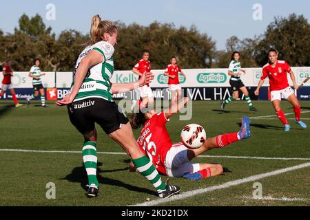 Chandra Davidson and Beatriz Cameirao battle for the ball during the match for Liga BPI between Sporting CP and SL Benfica, at Academia Cristiano Ronaldo, Alcochete, Portugal, 06, February, 2022 (Photo by João Rico/NurPhoto) Stock Photo