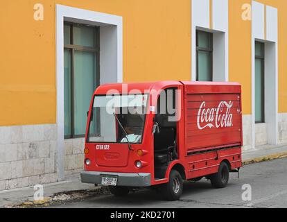 Coca-Cola mini delivery truck seen in Merida center. On Monday, February 07, 2022, in Merida, Yucatan, Mexico. (Photo by Artur Widak/NurPhoto) Stock Photo