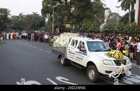 A hearse in Kolkata, West Bengal. India Stock Photo - Alamy