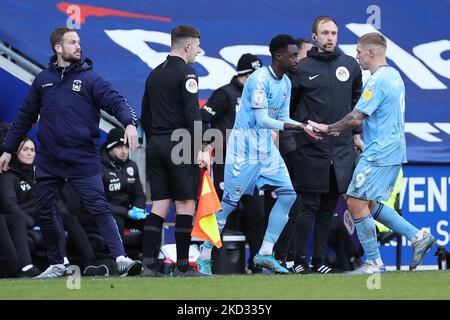 Fabio Tavares of Coventry City interacts with Martyn Waghorn of Coventry City during the Sky Bet Championship match between Coventry City and Barnsley at the Coventry Building Society Arena, Coventry on Saturday 19th February 2022. (Photo by James Holyoak/MI News/NurPhoto) Stock Photo