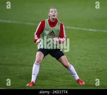 Bayern's Giulia Gwinn heads the ball during the women's quarterfinal Champions  League first leg soccer match between Bayern Munich and Paris Saint-Germain  in Munich, Germany, Tuesday, March 22, 2022. (AP Photo/Matthias Schrader