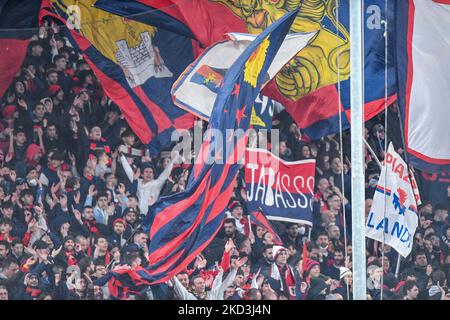 Genoa CFC fans waving flags during the derby soccer match UC Sampdoria vs CFC  Genoa, in Genoa Stock Photo - Alamy