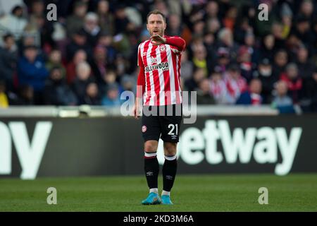 Christian Eriksen of Brentford gestures during the Premier League match between Brentford and Newcastle United at the Brentford Community Stadium, Brentford on Saturday 26th February 2022. (Photo by Federico Maranesi/MI News/NurPhoto) Stock Photo