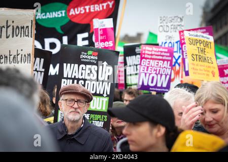 London, UK. 05th Nov, 2022. Jeremy Corbyn joins the march outside the Houses Of Parliament. The Peoples Assembly are protesting against the government's lack of action in dealing with the cost of living crisis and is calling for a general election. Credit: Andy Barton/Alamy Live News Stock Photo