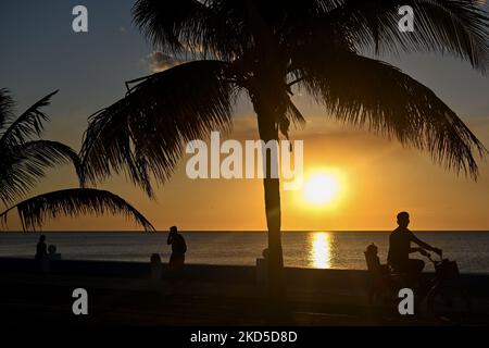 View of a sunset along the coast in San Francisco de Campeche. On Friday, March 17, 2022, in San Francisco de Campeche, Campeche, Mexico. (Photo by Artur Widak/NurPhoto) Stock Photo