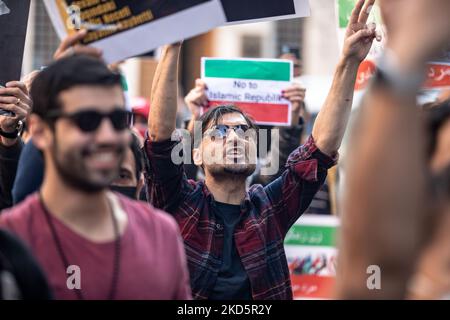 Istanbul, Turkey. 04th Nov, 2022. A man seen shouting slogans during the demonstration. Protesters organized a demonstration following the death of Mahsa Amini. Mahsa fell into a coma and died after being arrested in Tehran by the morality police for allegedly violating the country's hijab rules. Amini's death has sparked weeks of violent protests across Iran. (Photo by Onur Dogman/SOPA Images/Sipa USA) Credit: Sipa USA/Alamy Live News Stock Photo