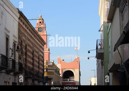 MERIDA, MEXICO - OCTOBER 2, 2016 Palacio Municipal, Plaza Grande Stock Photo