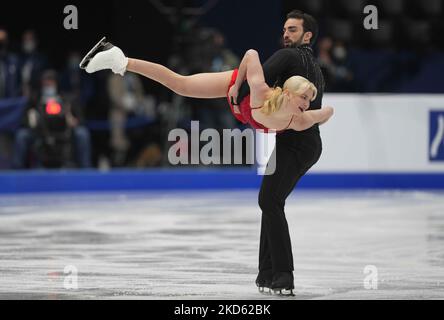 Olivia Smart and Adrian Diaz from Spain during Pairs Ice Dance, at Sud de France Arena, Montpellier, France on March 25, 2022. (Photo by Ulrik Pedersen/NurPhoto) Stock Photo