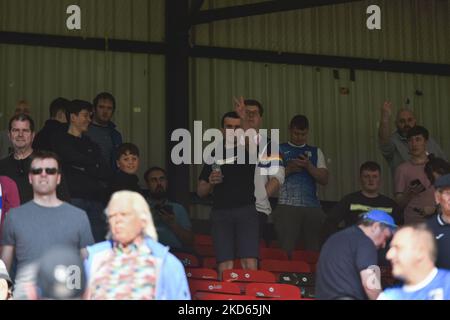 LONDON, UK. MAR 26TH Abusive gestures shown by Barrow fans during the Sky Bet League 2 match between Leyton Orient and Barrow at the Matchroom Stadium, London on Saturday 26th March 2022. (Photo by Ivan Yordanov/MI News/NurPhoto) Stock Photo