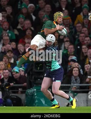 Ireland's Mack Hansen tackles South Africa's Kurt-Lee Arendse during the Autumn International match at the Aviva Stadium, Dublin. Picture date: Saturday November 5, 2022. Stock Photo