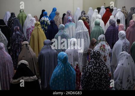 Indonesian Muslim perform the first Tarawih prayer on the first night of the holy month of Ramadan, at At-Taqwa mosque in Bogor, West Java, Indonesia on April 2, 2022. (Photo by Adriana Adie/NurPhoto) Stock Photo