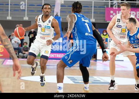 Desonta Bradford - Aquila Basket Dolomiti Trentino Energia during the Italian Basketball A Serie Championship Germani Brescia vs Dolomiti Energia Trentino on April 03, 2022 at the Palaleonessa A2A in Brescia, Italy (Photo by Roberto Tommasini/LiveMedia/NurPhoto) Stock Photo