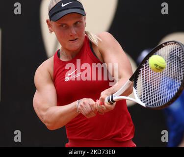 Suzan Lamens of Netherlands plays during the match against Irina Bara of Romania at the Copa Colsanitas WTA Tournament on April 7, 2022 in Bogota, Colombia. (Photo by Daniel Garzon Herazo/NurPhoto) Stock Photo