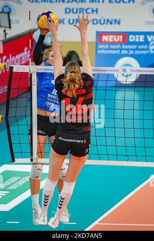 Wiesbaden, Germany. 05th Nov, 2022. Wiesbaden, Germany, November 5th 2022: Lena Grosse Scharmann (10 Wiesbaden) and Laura Kuenzler (14 Stuttgart) play the ball during the mainround of the 1. Volleyball Bundesliga Frauen match between VC Wiesbaden and Allianz MTV Stuttgart at the Sporthalle Am Platz der Deutschen Einheit in Wiesbaden, Germany. (Norina Toenges/Sports Press Photo/SPP) Credit: SPP Sport Press Photo. /Alamy Live News Stock Photo