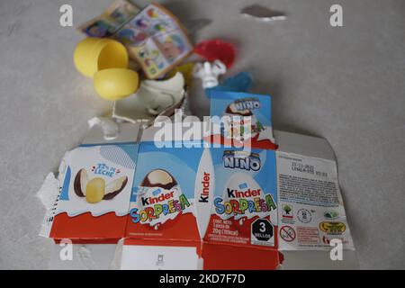 View of a toy after uncovering a Kinder Surprise egg in Mexico City. The Federal Commission for the Protection against Health Risks (Cofepris) issued an alert on Monday about the possible salmonella contamination of four batches of Kinder mini eggs and Kinder Surprise Maxi, which are being voluntarily recalled worldwide by the manufacturer. (Photo by Gerardo Vieyra/NurPhoto) Stock Photo