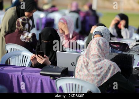 Palestinians take part a digital campaign to mark al-Quds (Jerusalem) international day, at the Palestine football stadium in Gaza city on April 27, 2022, - While Israelis celebrate their 1967 capture of the eastern part of the holy city, Palestinians commemorate the day with events marking the Palestinian and Muslim connection to the holy city. (Photo by Majdi Fathi/NurPhoto) Stock Photo