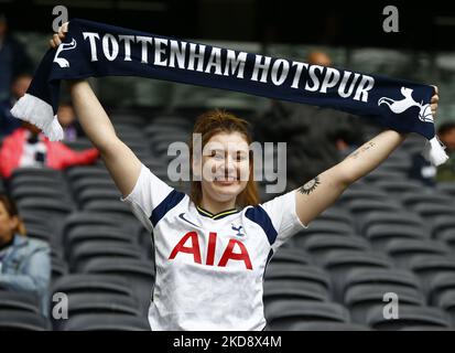 Tottenham Hotspur Fans during Premier League between Tottenham Hotspur and Leicester City at Tottenham Hotspur stadium , London, England on 01st May 2022 (Photo by Action Foto Sport/NurPhoto) Stock Photo