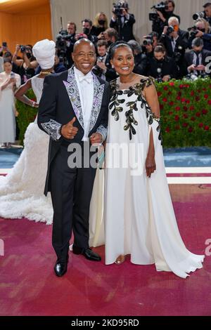 NEW YORK, NEW YORK - MAY 02: Tracey Collins and New York City Mayor Eric Adams attend The 2022 Met Gala Celebrating 'In America: An Anthology of Fashion' at The Metropolitan Museum of Art on May 02, 2022 in New York City. (Photo by John Nacion/NurPhoto) Stock Photo