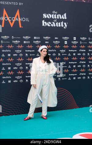 Konstrakta (In corpore sano) Serbia during the Turquoise carpet opening ceremony of the Eurovision 2022 on 08 of May 2022, at Reggia di Venaria Reale, Turin, Italy. (Photo by Nderim Kaceli/LiveMedia/NurPhoto) Stock Photo