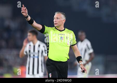 Referee of the match Paolo Valeri gestures during the Coppa Italian Final match between Juventus FC and FC Internazionale on May 11, 2022 in Rome, Italy. (Photo by Giuseppe Maffia/NurPhoto) Stock Photo