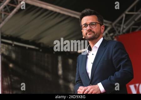 Thomas Kutschaty, the top candidate for SPD party speaks on the stage at Roncalliplatz in Cologne, Germany on May 13 during the SPD party state election campaign 2022 (Photo by Ying Tang/NurPhoto) Stock Photo