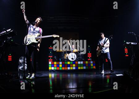 The Wombats performs in concert at Fabrique in Milan, Italy, on May 13 2022. The Wombats are an English indie rock band formed in Liverpool in 2003. Since its inception, the band's line-up has consisted of Matthew Murphy (lead vocals, guitar, keyboards), Tord Øverland Knudsen (bass, backing vocals, keyboards), and Dan Haggis (drums, backing vocals, keyboards). The band is signed to 14th Floor Records and Bright Antenna. They have sold over 1 million albums worldwide. (Photo by Mairo Cinquetti/NurPhoto) Stock Photo