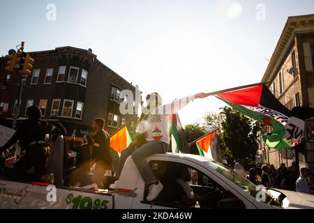 Over a thousand demonstrators took to the streets of Bay Ridge, Brooklyn on May 15, 2022 to recognize Nakba Day and honor the life of Palestinian-American journalist Shireen Abu Akleh. (Photo by Karla Ann Cote/NurPhoto) Stock Photo