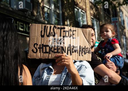 Over a thousand demonstrators took to the streets of Bay Ridge, Brooklyn on May 15, 2022 to recognize Nakba Day and honor the life of Palestinian-American journalist Shireen Abu Akleh. (Photo by Karla Ann Cote/NurPhoto) Stock Photo